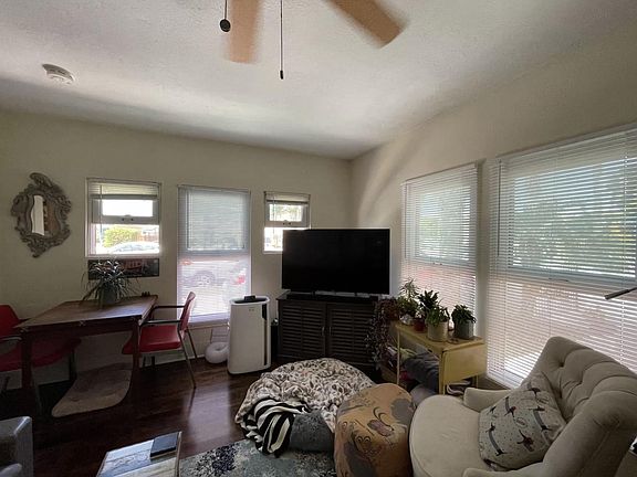 4th image of 4651 33rd St #4649