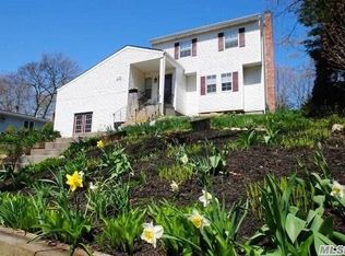 163 Magnolia Dr, Rocky Point, NY 11778