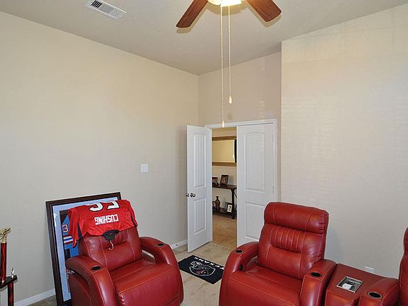 4th image of 18910 Deer Trace Dr