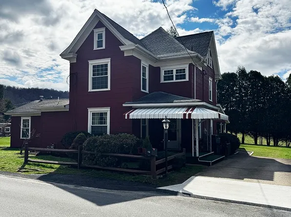 72 Tunnelton Rd, Clarksburg, PA 15725