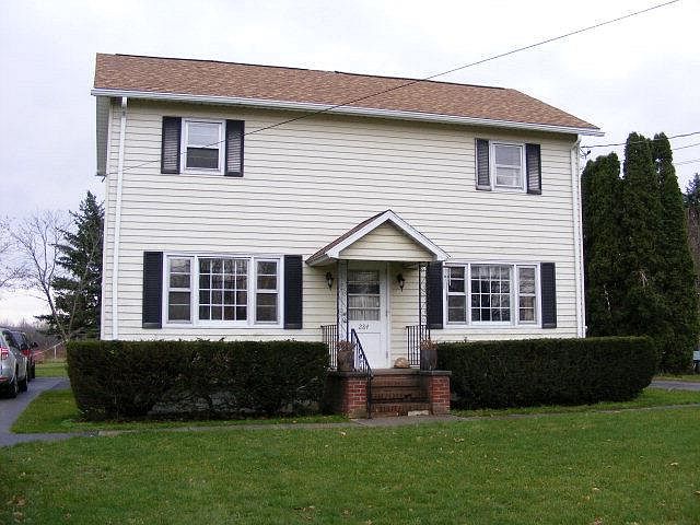 1st image of 284A E Franklin St