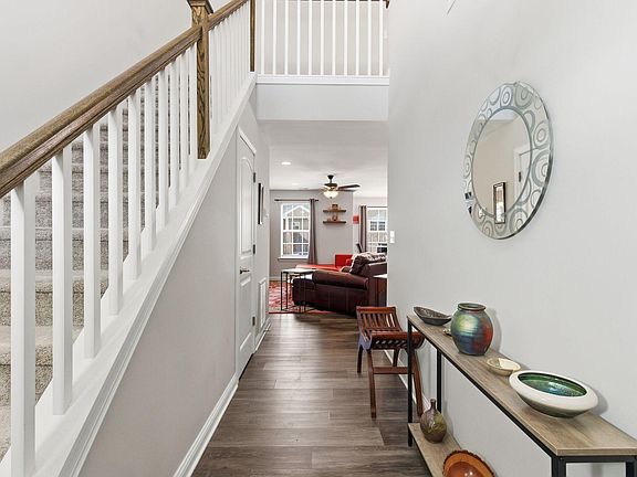 4th image of 2728 Burnt Mill Rd