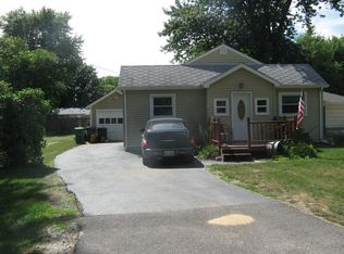 403 8th St, Mazon, IL 60444