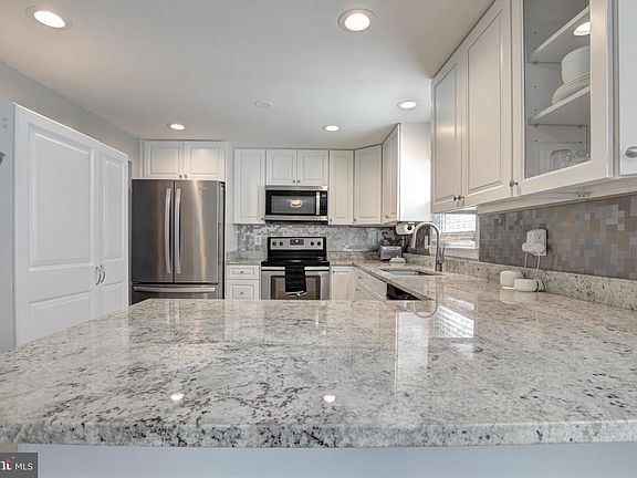 3rd image of 10145 Wood Green Way