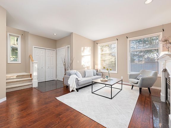 4th image of 10231 Cambie Rd