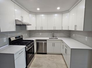 1813 Shore Pkwy N #3, Brooklyn, NY 11214