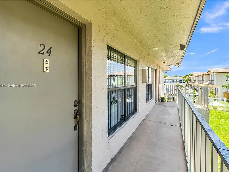 15350 SW 72nd St #24 — Photo 29