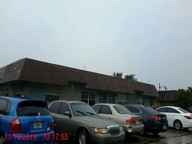 1872 NW 52nd Ave — Photo 1