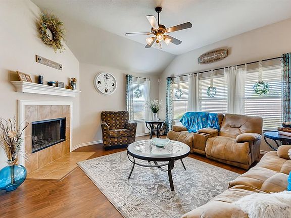 2nd image of 700 Evergreen Ct