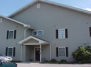 30 Mock St, Hubbard, OH 44425