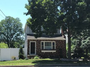 541 Westwood Ave, River Vale, NJ 07675