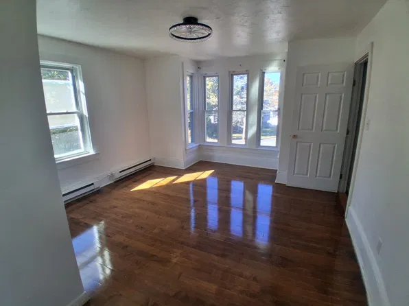 15 Otto St #3, Brockton, MA 02302