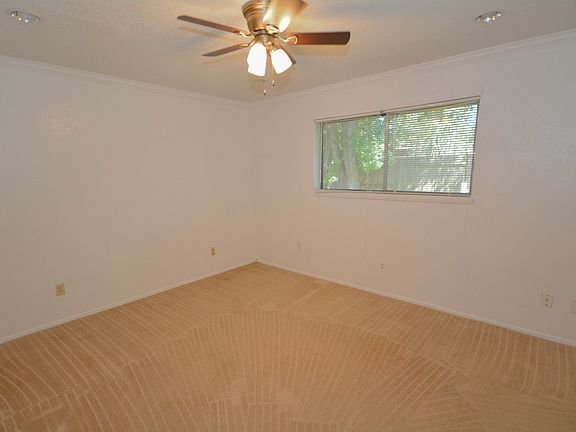 5th image of 1110 Newport Blvd
