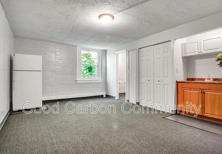 2641 Spring St #11 — Photo 2