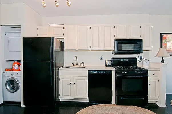 Sold by Temple Morrow LLC | media 2