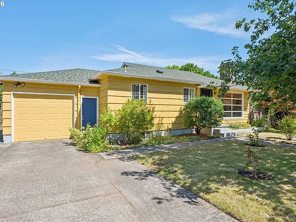 3rd image of 4304 SE 103rd Ave
