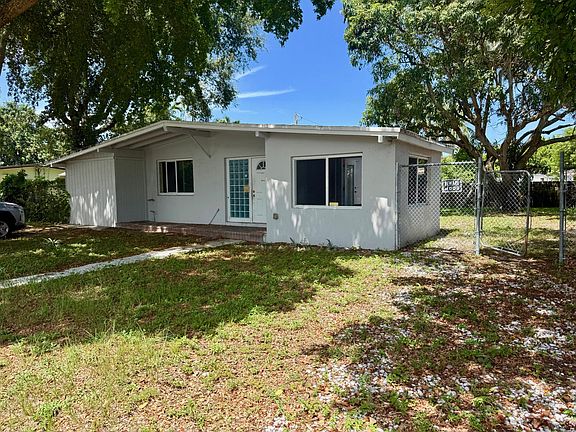 5th image of 4520 NE 16TH Avenue