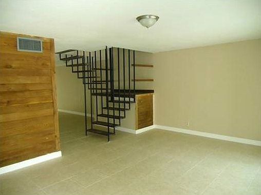 2nd image of 6260 Highland Ct