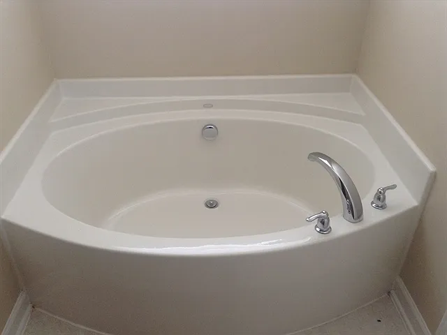 6045 Willomere Cir — Photo 7