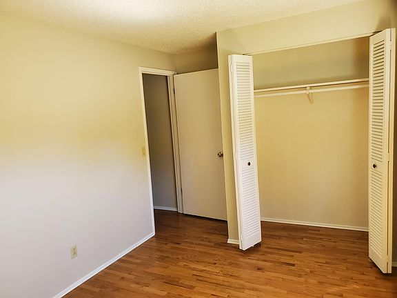 3rd image of 2900 26th St #B