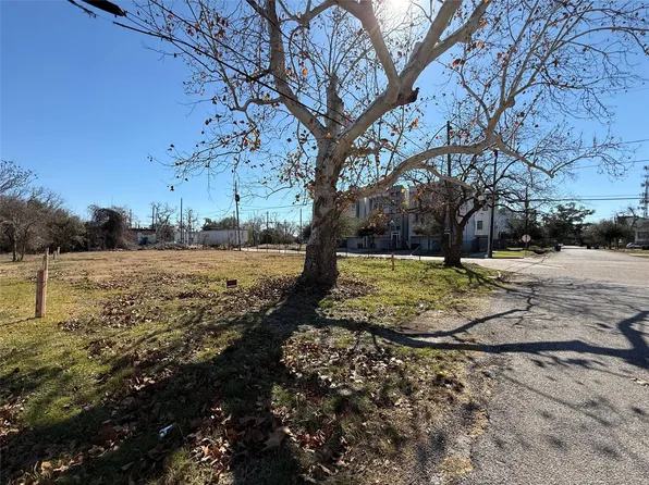 2303 Holman St, Houston, TX 77004