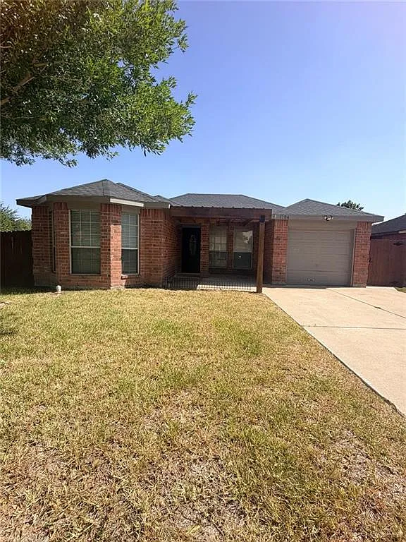 3 bed, 2.0 bath, 1198 sqft, $1,425 — Photo 1