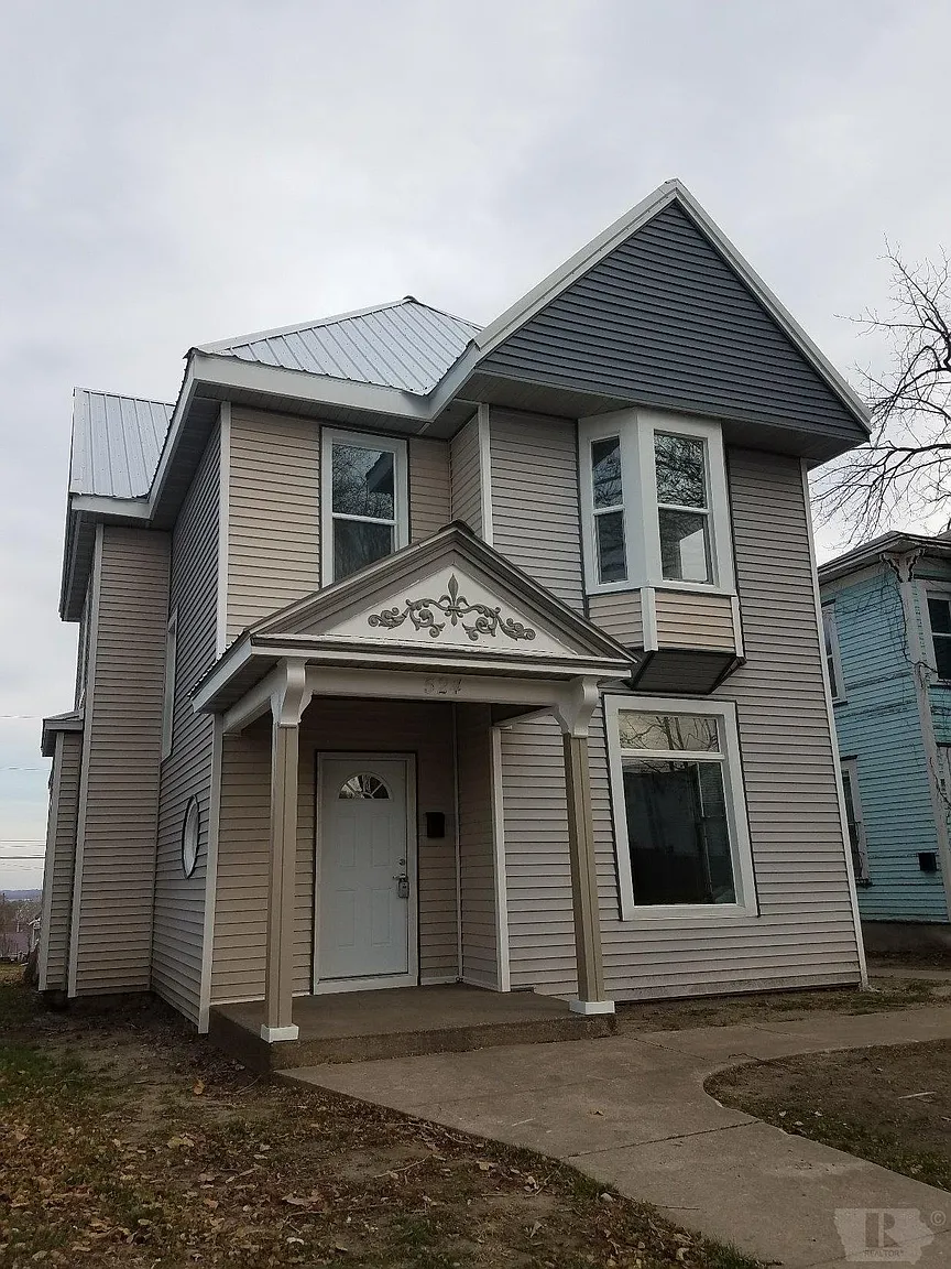 524 S 10th St photo 1