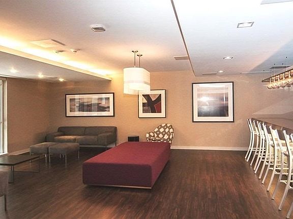 3rd image of 5 Hanna Ave #218
