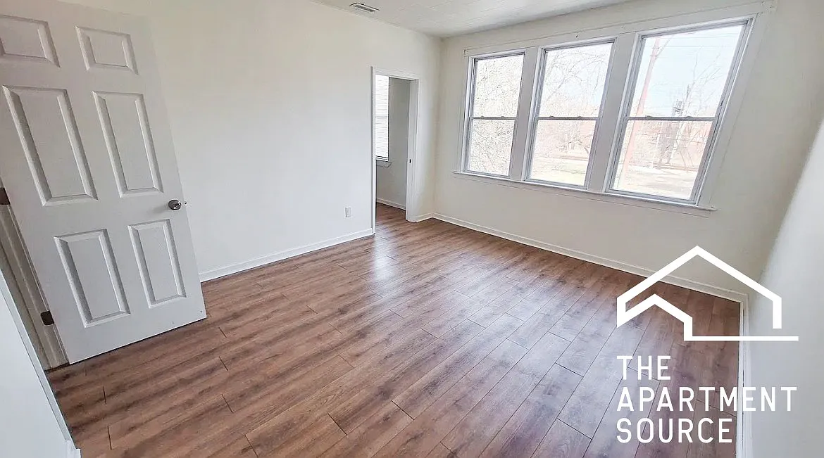Building Photo - 8930 S Baltimore Ave #2