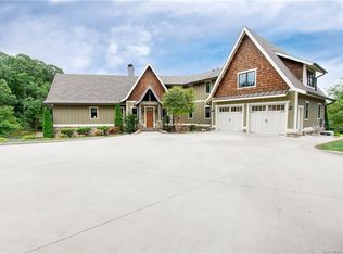 49 Graveyard Rd, Fairview, NC 28730