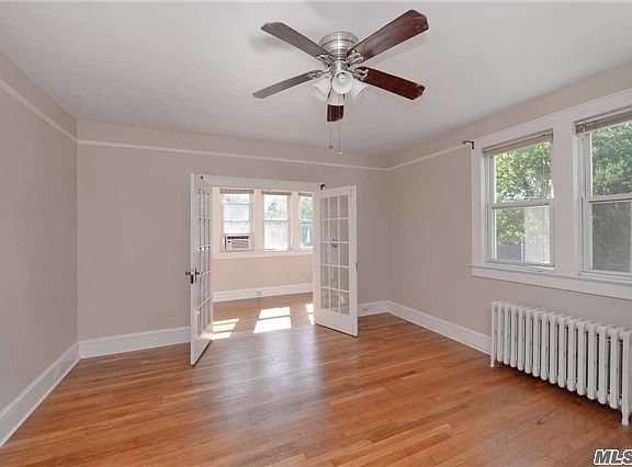4th image of 2 Elm St