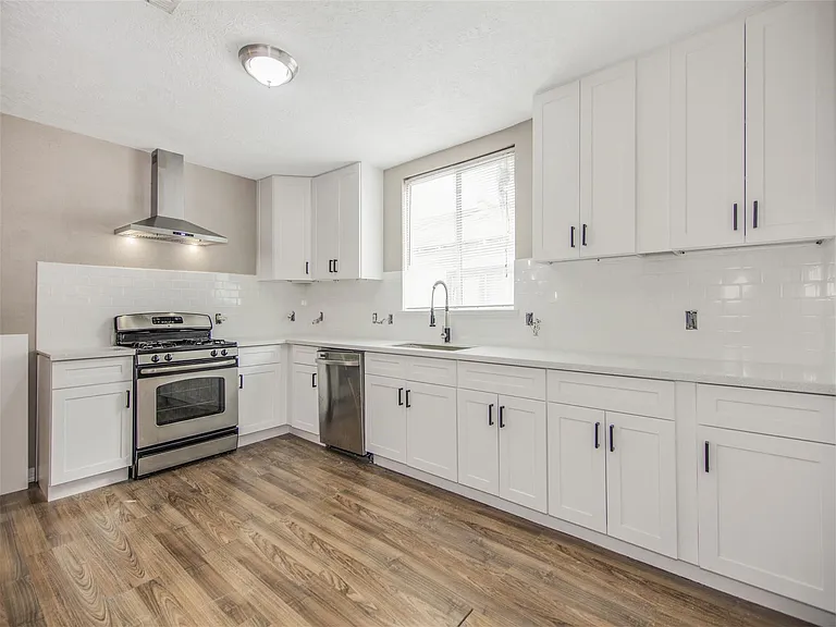 5108 Clay St — Photo 13