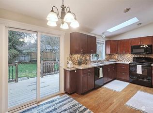 7614 NE 195th St, Kenmore, WA 98028