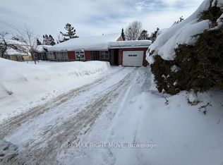 377 Barrie Rd, Orillia, ON L3V 2S1