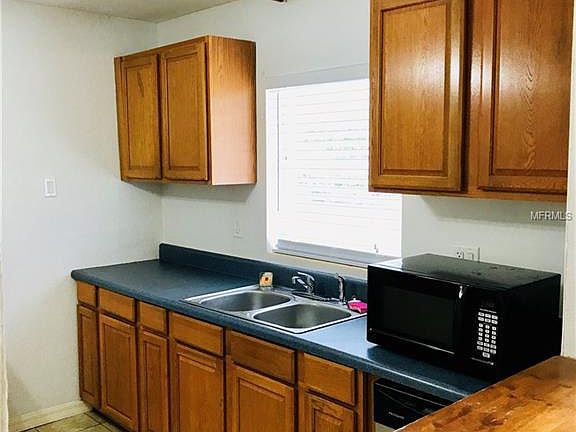 3rd image of 206 Ada Ave
