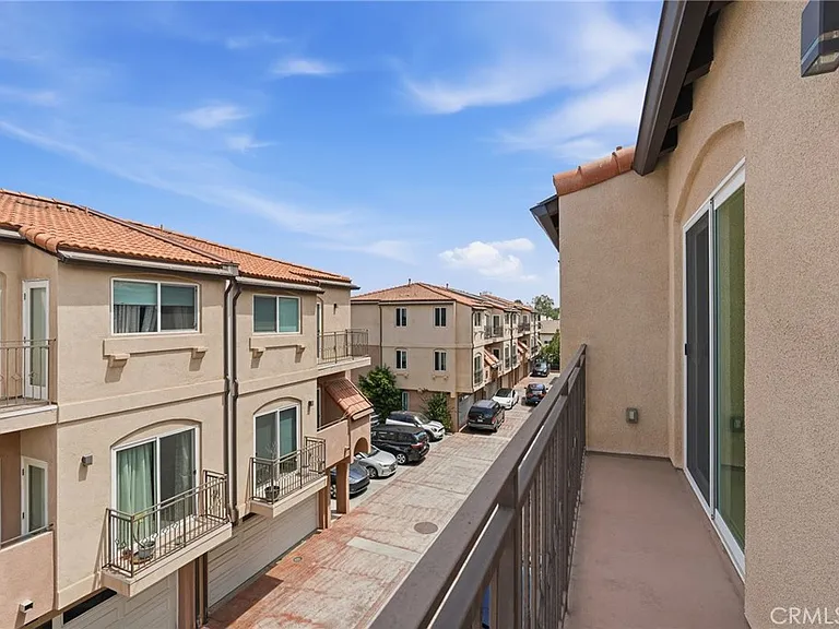 15340 Lassen St — Photo 22