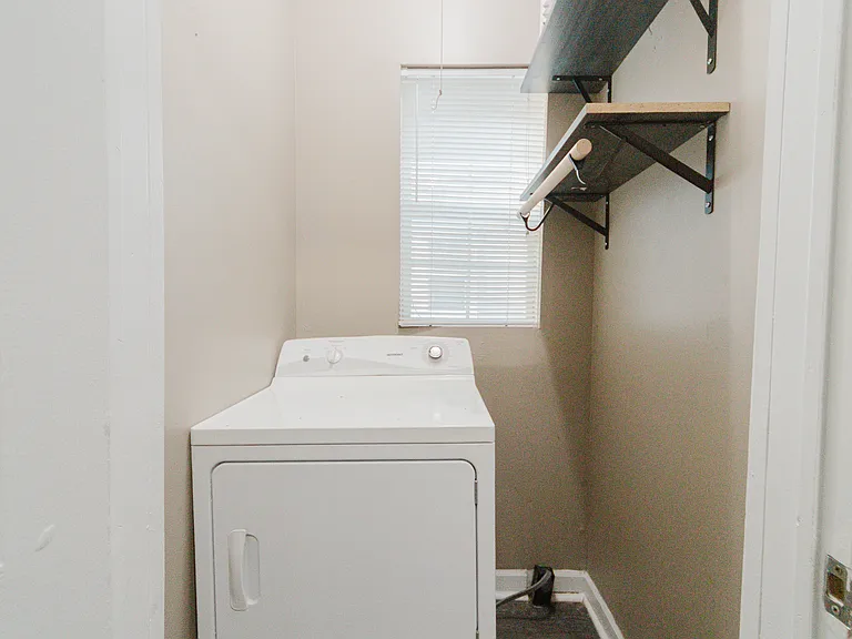 1103 N Keystone Ave — Photo 35