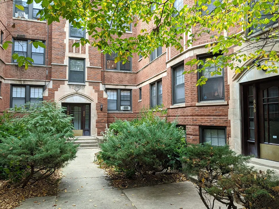 802 Sherman Ave #2S
