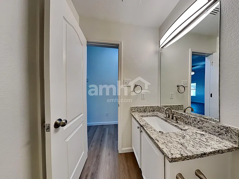 347 Tioga Dr — Photo 17