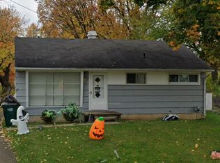 2010 Carvel Ct, Lansing, MI 48910