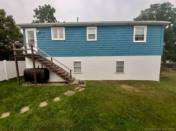 18 Louise Street, Waterford, CT 06385