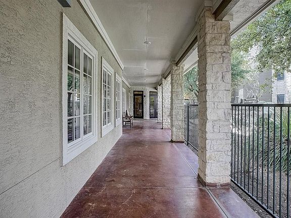 4th image of 2320 Gracy Farms Ln APT 1133