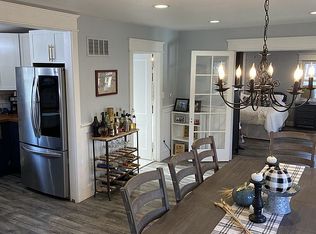 53 Southside Country Clb, Decatur, IL 62521