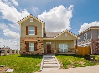 216 Howdy Ct, Bryan, TX 77801