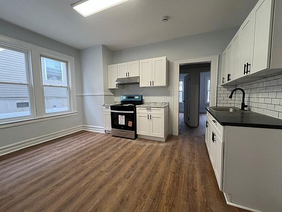 3rd image of 55 Schley St APT 1