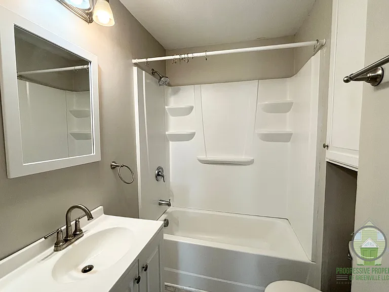 14 Crystal Ave — Photo 10