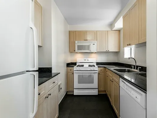 Rented by Park River | media 1