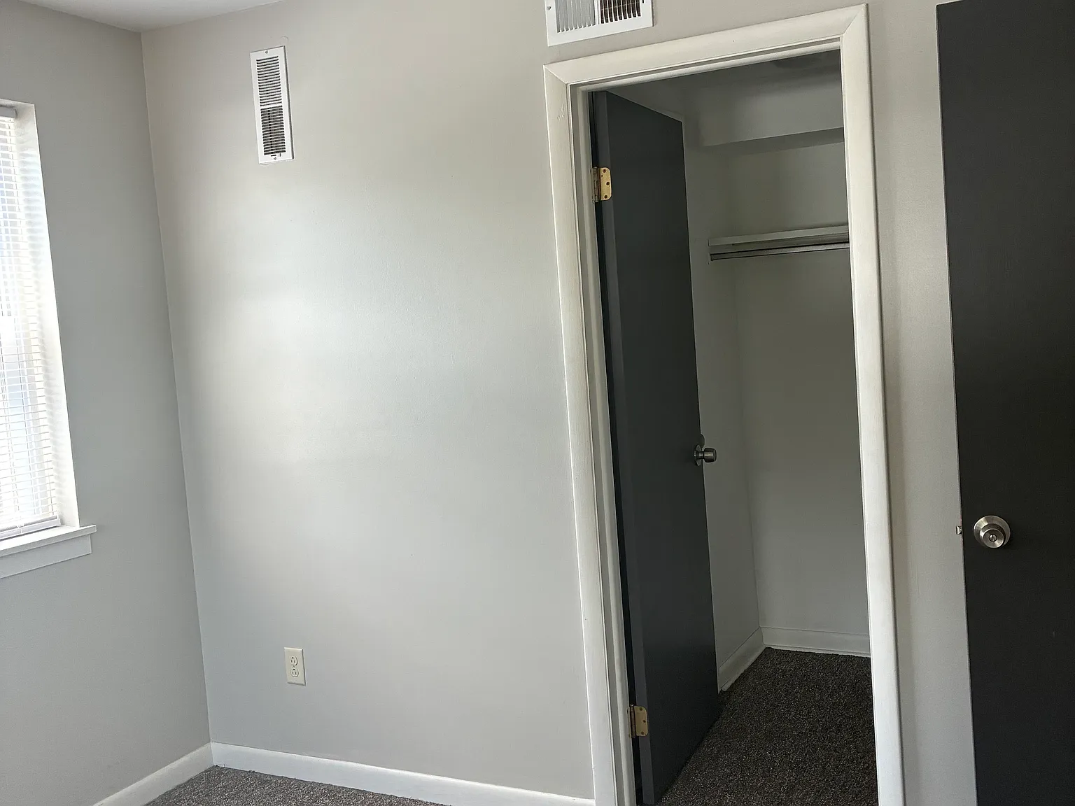 2 bed, $975 — Photo 4