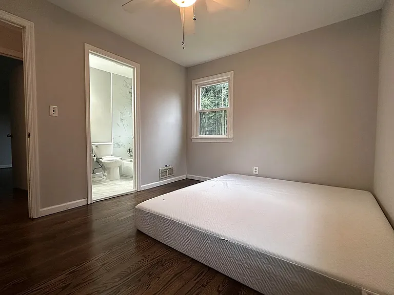 601 Madison St — Photo 17