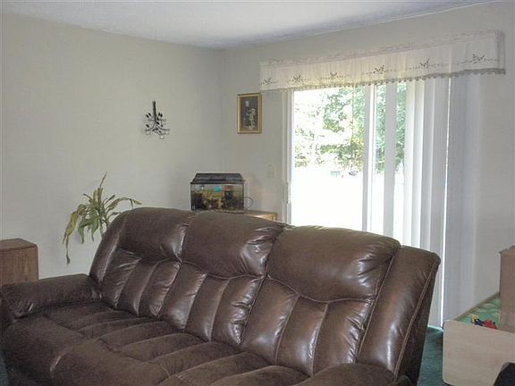 living room rear slider 